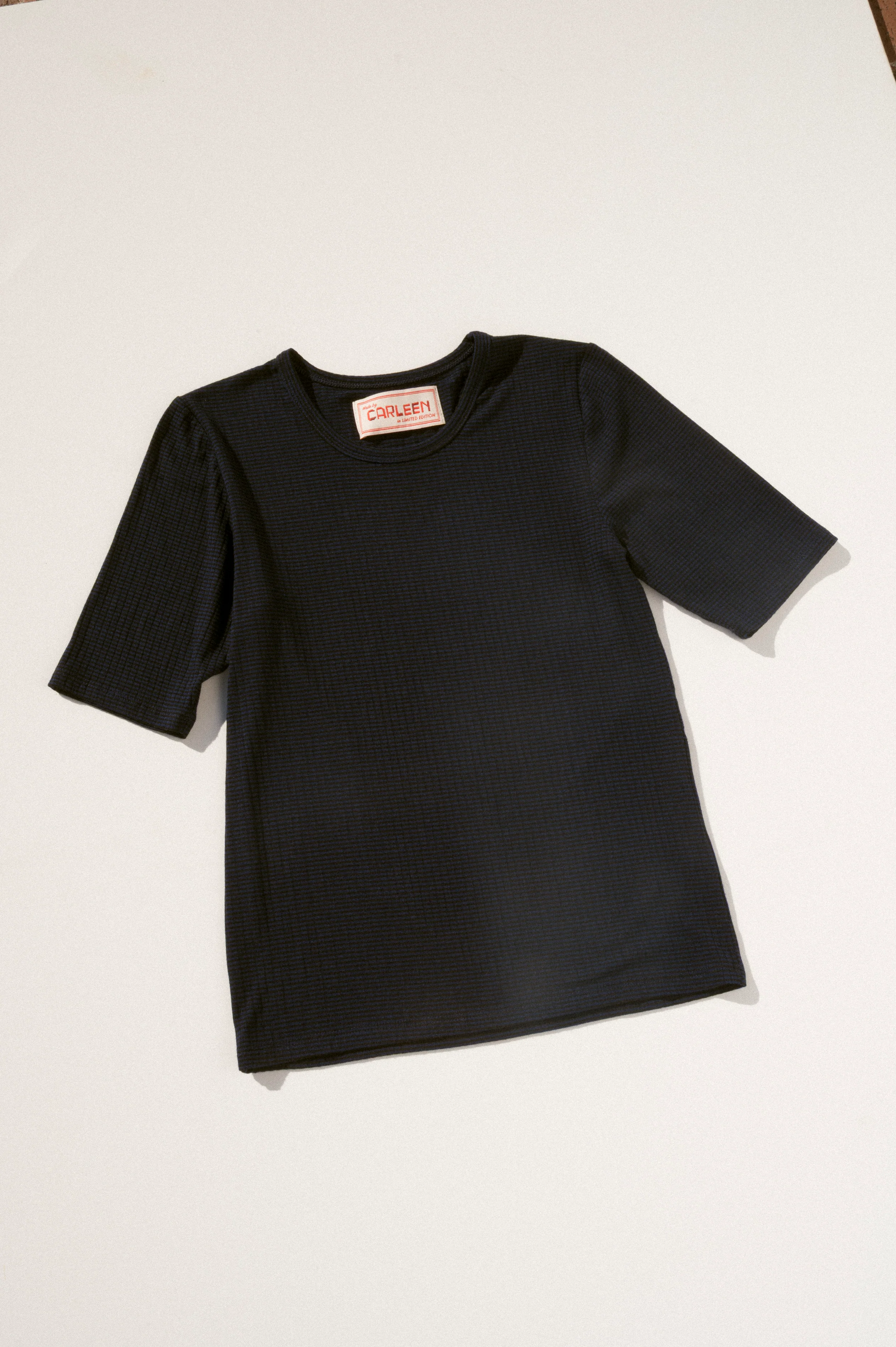 Siren Tee - Black/Navy